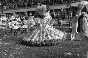 Desfile do Grêmio Recreativo Escola de Samba Unidos de São Carlos