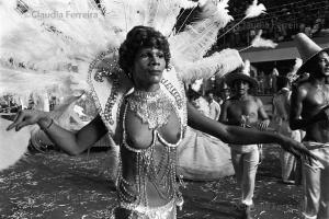 Desfile do Grêmio Recreativo Escola de Samba Unidos de São Carlos