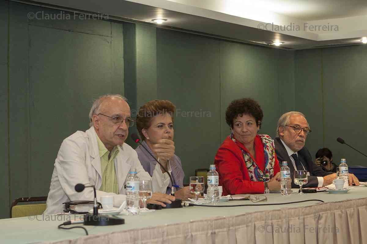 CAMPANHA PRESIDENCIAL - ENCONTRO DE  DILMA ROUSSEFF COM INTELECTUAIS 