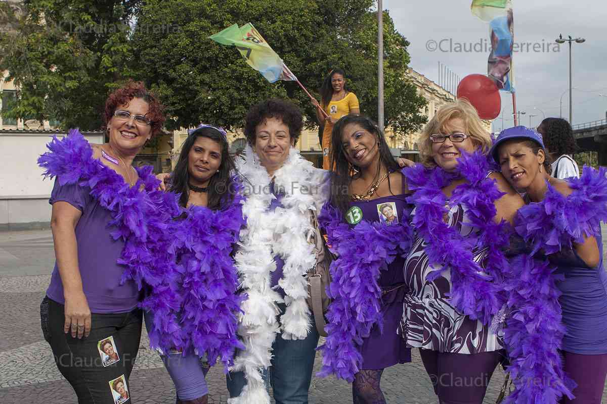 PRESIDENTIAL  CAMPAIGN, ACT WOMEN WITH DILMA