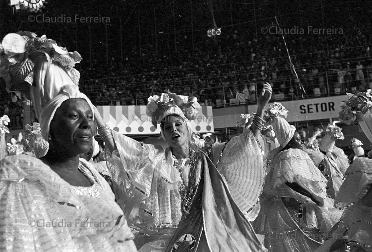 Desfile do Grêmio Recreativo Escola de Samba Unidos de São Carlos (Estácio de Sá)