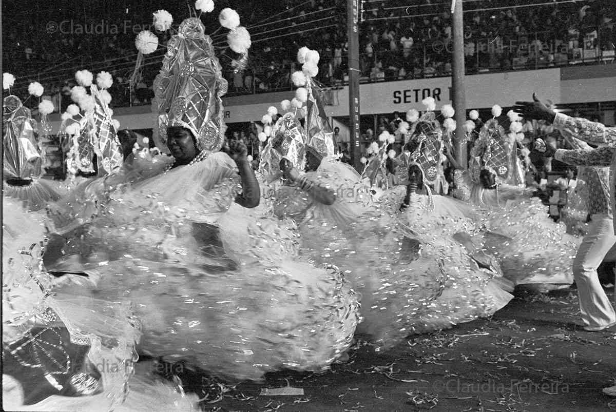 Desfile do Grêmio Recreativo Escola de Samba Unidos de São Carlos (Estácio de Sá)