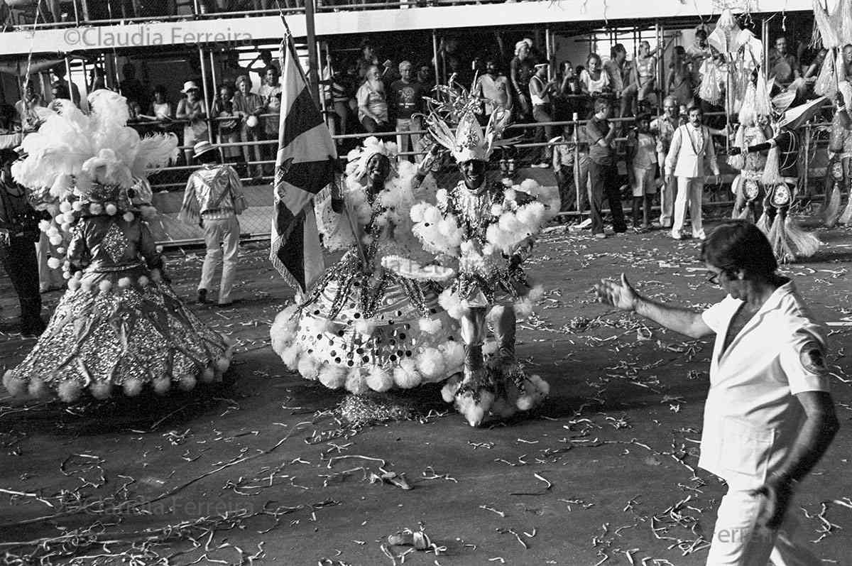 Parade of Recreative Society Samba School União da Ilha do Governador