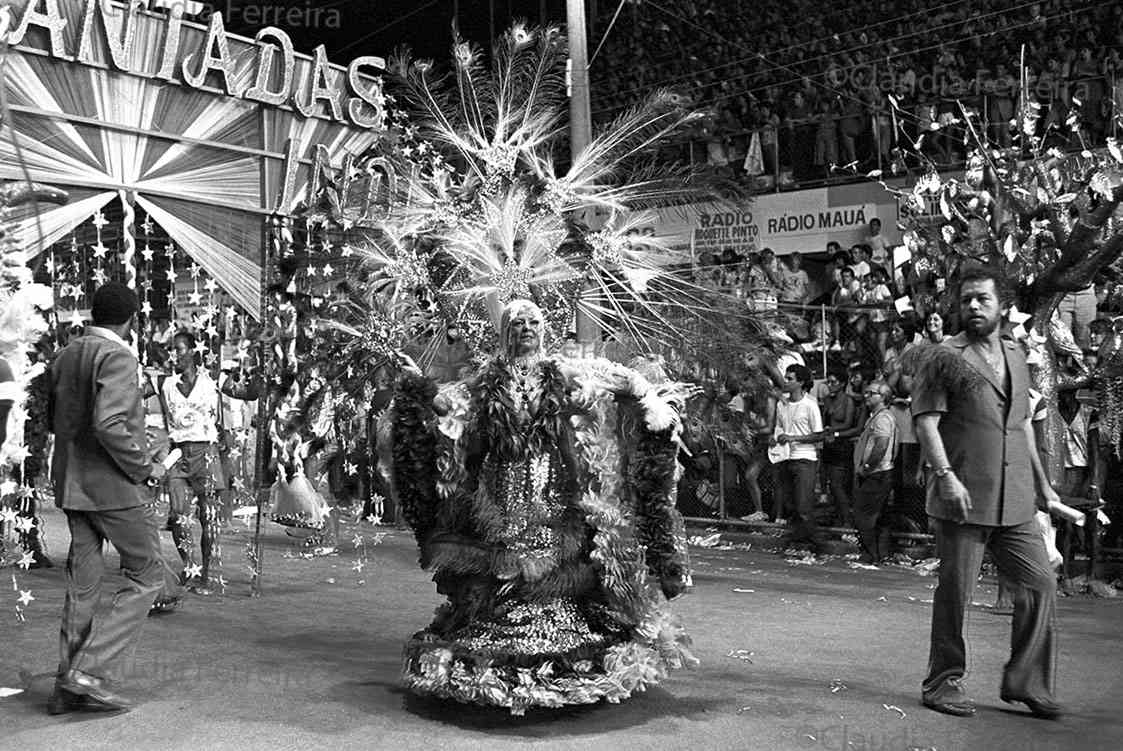 Desfile do Grêmio Recreativo Escola de Samba Estação Primeira de Mangueira