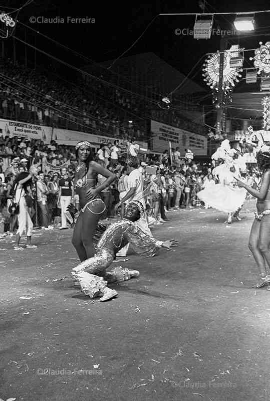 Desfile do Grêmio Recreativo Escola de Samba Beija-Flor de Nilópolis