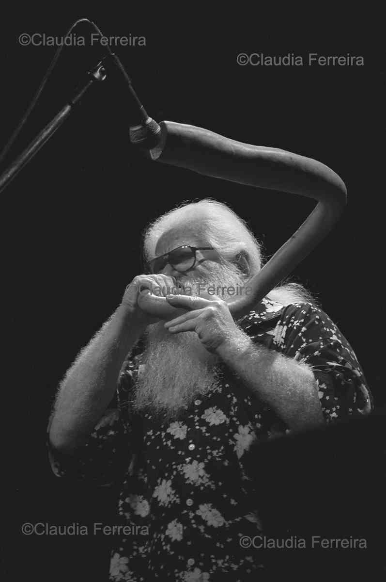 Hermeto Pascoal se apresenta no Teatro Rival