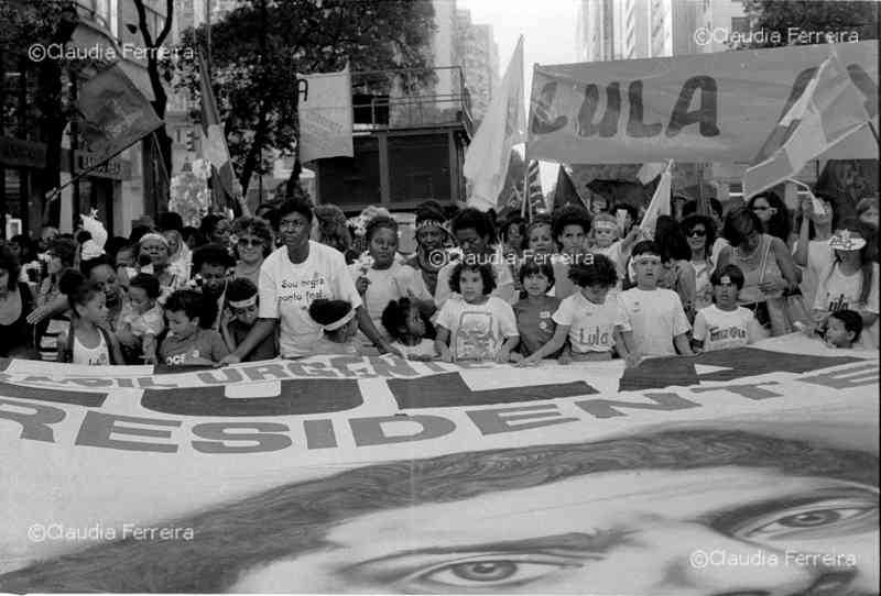 Black Movement march supporting presidential candidate Luís Inácio Lula da Silva