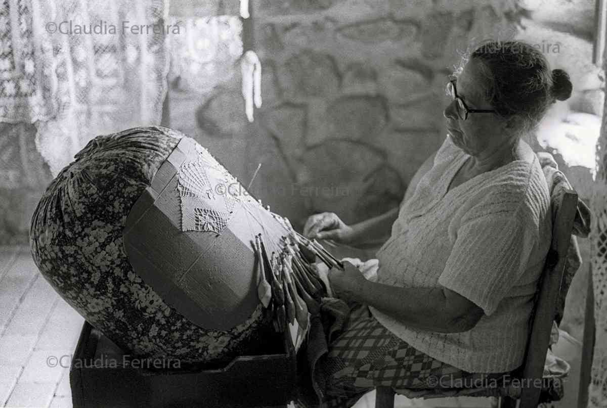 Working With Bobbin Lace